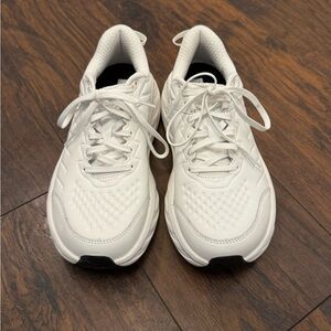 Hoka Bondi - US 8.5 women’s